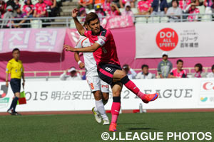 逆襲を期すＣ大阪がＪ２の夏をさらに熱くしてくれるはずだ。