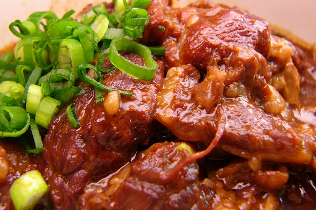 牛すじ煮込みごはん