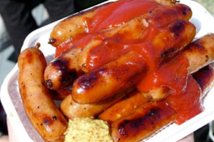 喜作のソーセージ盛り