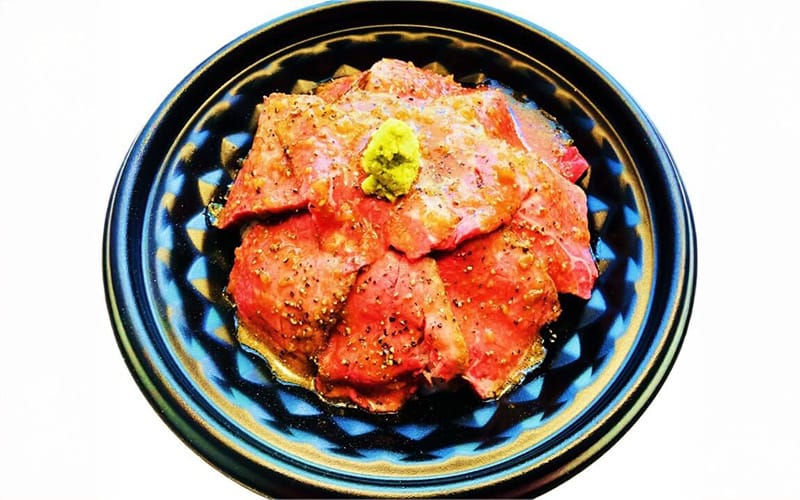 肉山のローストビーフ丼
