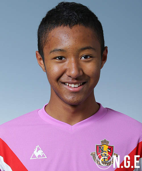 吉田 ディアンジェロ ステュワート