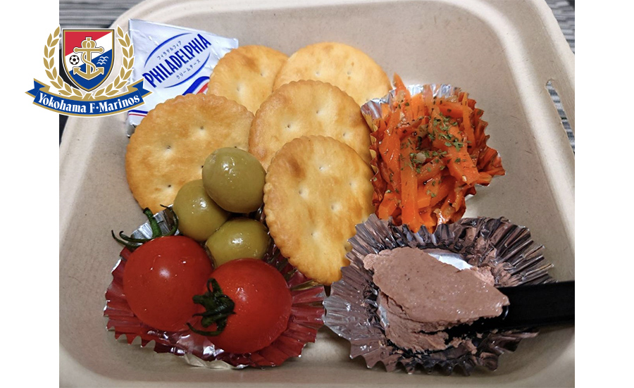 レバーパテ＆クリームチーズクラッカー