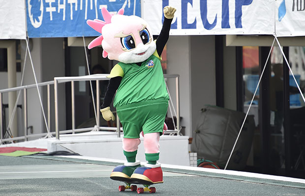 ＦＣ岐阜のマスコット「ギッフィー(初)」