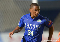 甲府、FWアドリアーノを完全移籍で獲得