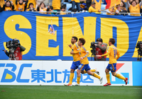 途中出場のウイルソンが2発　「みちのくダービー」は仙台が制す