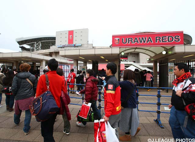 【浦和】5月2日のＧ大阪戦で『オリジナルミニタオル』を来場者にプレゼント