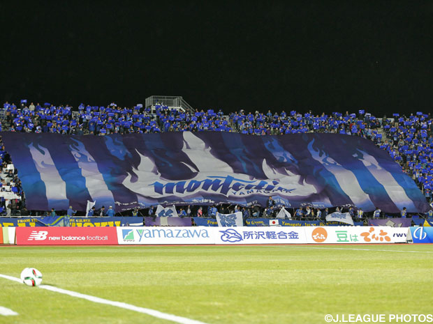 【山形】希望選手から花束が贈られる「花チケ～春～」販売中