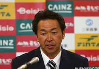 【群馬】服部監督が「群馬の地酒大使」に就任