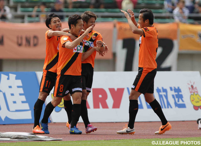 【サマリー：明治安田Ｊ３　第10節】島屋の2ゴールで、山口が首位攻防戦を制す！