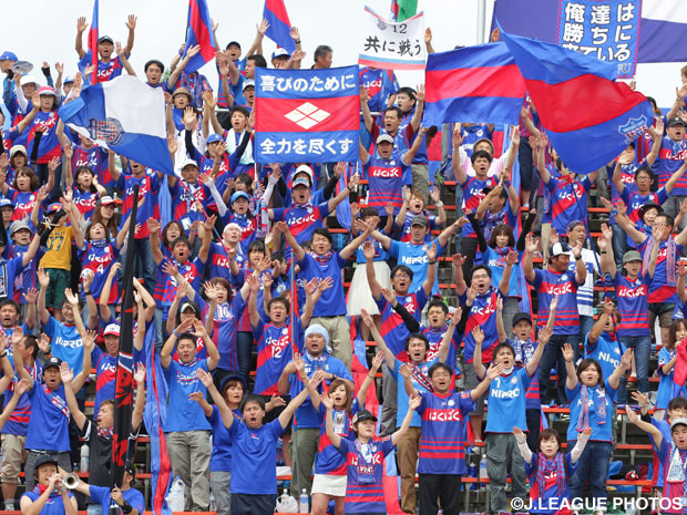 【甲府】市役所でパブリックビューイング開催