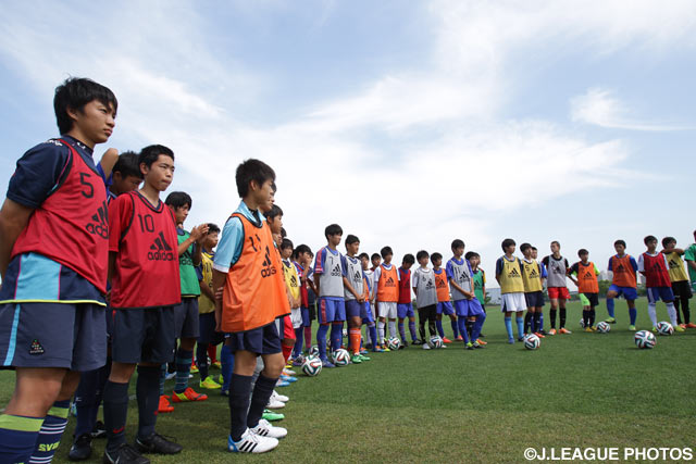 ｊリーグ ｕ １３ ｕ １４ｊリーグ選抜がベトナムでキャンプを実施 ｊリーグ Jp