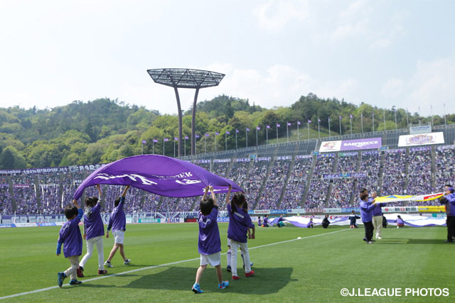【広島】エディオンスタジアム広島に『手裏剣戦隊ニンニンジャー』登場！