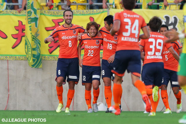 【サマリー：明治安田Ｊ２ 第34節】大宮と磐田が接戦を制す　Ｃ大阪と福岡は痛恨のドロー