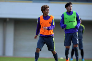 昨夜のヒーロー柏はリラックスした表情でメニューをこなした（写真提供：紫熊倶楽部）