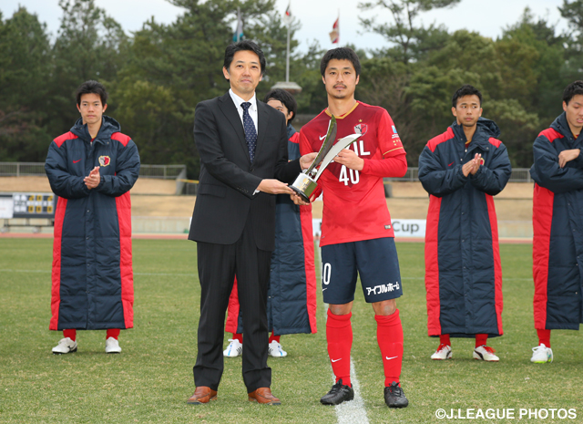 宮崎ラウンドの連覇を狙う鹿島は、初戦で昇格組の福岡と対戦（2015年2月4日撮影）