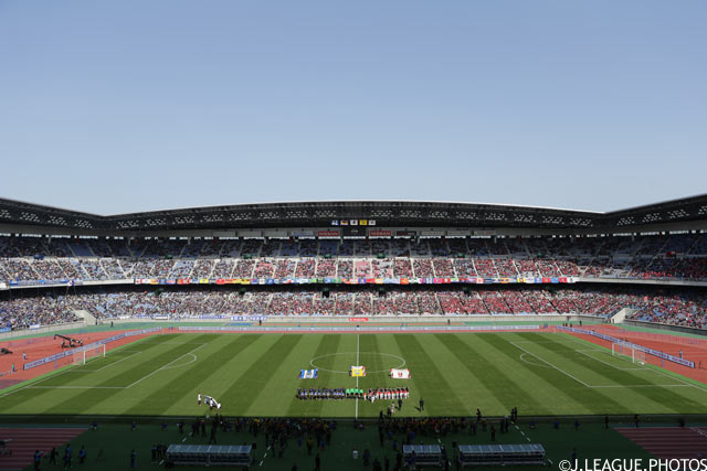 試合ではＪリーグ王者サンフレッチェ広島と天皇杯優勝のガンバ大阪が激突します。