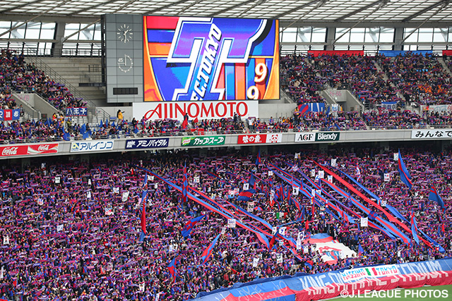 試合は2月9日に東京スタジアム（味の素スタジアム）で行われます（2015年11月22日撮影）
