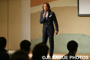 北澤氏は厳しくも温かい言葉を新人選手に送った