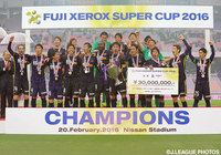 広島が雨中の戦いを制し、今季初タイトルを獲得【サマリー：FUJI XEROX SUPER CUP】