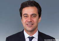 フィッカデンティ監督がオフィシャルショップ開店セレモニーに出席【鳥栖】