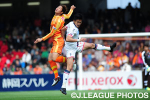 得点ランクのトップに立つ都倉(右)。今節も爆発なるか?
