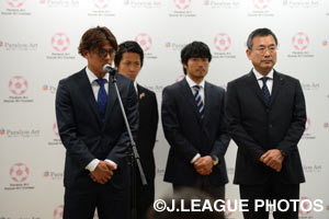 Ｊリーグ、ＪＰＦＡがパラリンアートに関わるようになった背景には、神戸の相馬選手の想いがあった