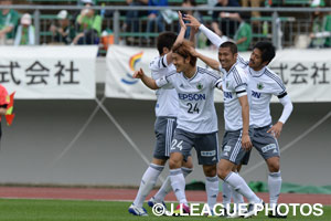 調子を上げてきた松本。持ち前の果敢なスタイルで3連勝を狙う