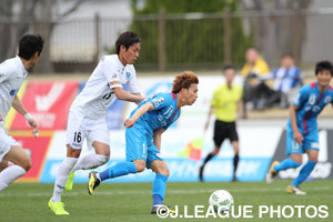 久富を中心とした攻撃が冴える秋田。勝てば首位浮上も