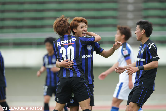 堂安の2ゴールの活躍でＧ大23が大分と引き分ける【サマリー：明治安田Ｊ３ 第6節】