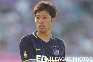 広島の森﨑 和幸は史上14人目となるＪ１通算400試合出場の偉業を達成した