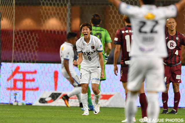 鹿島が優勝に逆王手！川崎Ｆは痛恨ドローで2位転落【サマリー：明治安田Ｊ１ 1st 第16節】