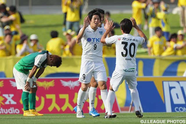 栃木が破竹の6連勝で首位に！　鹿児島は琉球に敗れ9試合ぶりの黒星【サマリー：明治安田Ｊ３ 第15節】