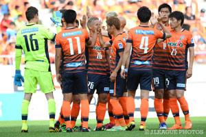 6戦負けなしで2位に浮上した長野。悲願の昇格に向けても、最下位の鳥取相手につまずきは許されない