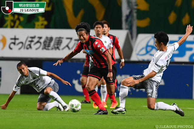 攻守に隙のない札幌がトップを快走 不振を極める2チームで監督が交代に【マンスリーレポート（7月）：明治安田Ｊ２】