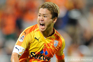 前節、復帰後いきなり得点を挙げた大前。清水は持ち前の攻撃力で3連勝を狙う