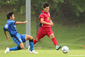 WESTでは2点を先取した神戸弘陵が大津の反撃を1点に抑えて勝利を飾った