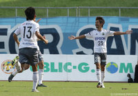 快勝の松本が札幌との勝点差を縮める。清水は劇的な展開でＣ大阪に逆転勝ち【サマリー：明治安田Ｊ２ 第34節】