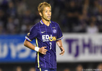 MF森﨑浩の現役引退を発表【広島】