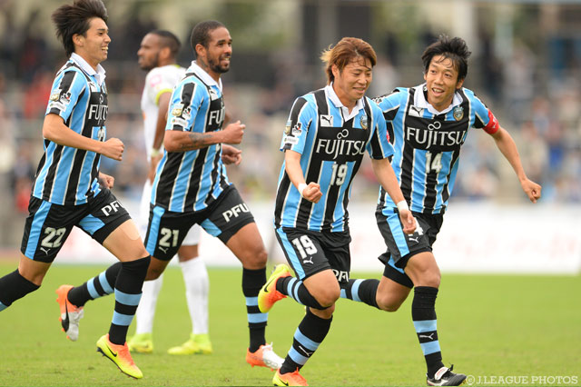 浦和の優勝は次節に持ち越し 湘南は無念の降格が決定【サマリー：明治安田Ｊ１ 2nd 第15節】