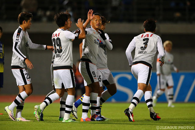 清水がゴールラッシュで群馬を下し暫定2位に浮上【サマリー：明治安田Ｊ２ 第38節】