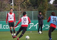 「平常心を保ち、沈着冷静に戦う」 アウェーでの第1戦へ向けて最終調整を行う【浦和練習レポート：明治安田ＣＳ】