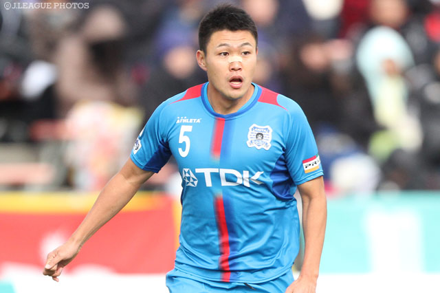 DF堀田が完全移籍で加入【愛媛】