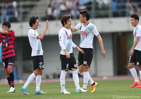 東京Ｖが5連勝で首位浮上 金沢は中美の2ゴールで初勝利【サマリー：明治安田Ｊ２ 第6節】