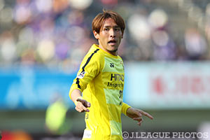 柏に電撃加入した細貝 萌。守備のスペシャリストとして期待がかかる