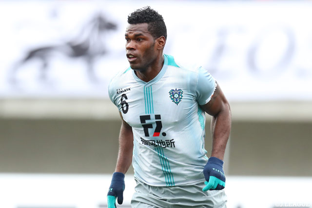 MFダニルソンの退団を発表【福岡】