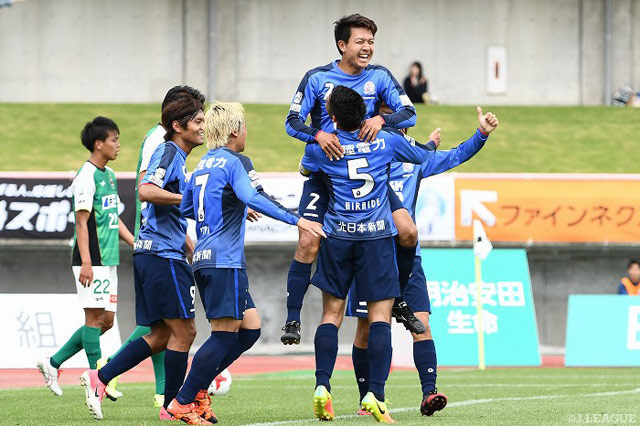 富山が暫定で2位に浮上 YS横浜は今季2勝目をマーク【サマリー：明治安田Ｊ３ 第11節】