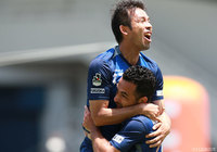 快勝の福岡が首位奪還 3戦ぶり白星の横浜FCは2位に浮上【サマリー:明治安田J2 第17節】