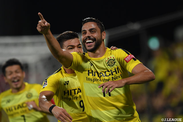 柏は終了間際の勝ち越し弾で首位キープ Ｃ大阪は競り合いを制し勝点2差で追走【サマリー：明治安田Ｊ１ 第16節】