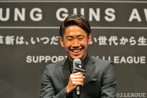 「サッカーの世界では若い世代が出てくることは大事なこと」と語った香川。若手への期待感も口にしました