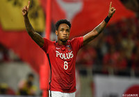 浦和が新潟に先制を許すも後半の2得点で逆転勝利を収める【サマリー:明治安田J1 第18節】